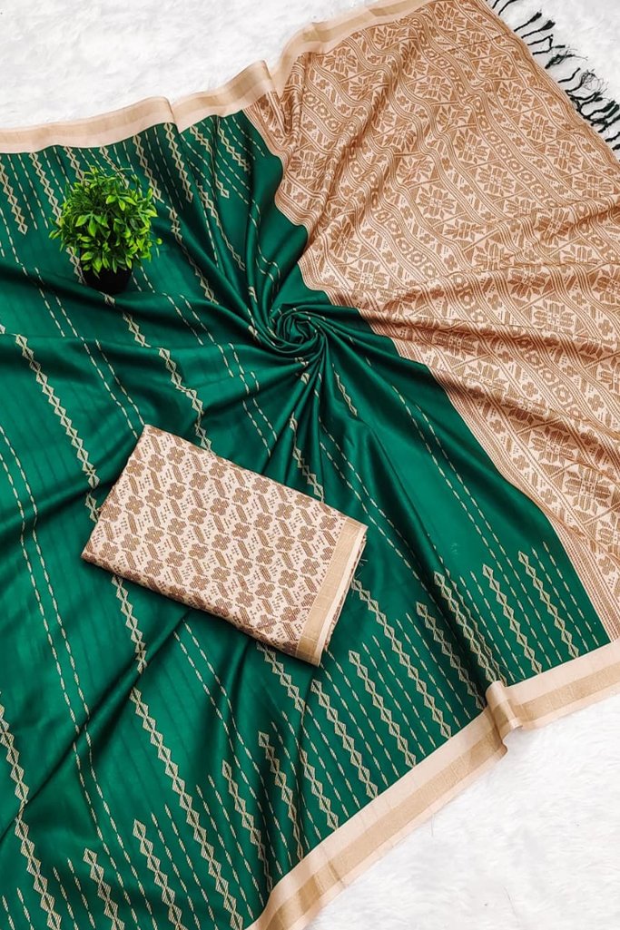 Elegant Emerald Green Mysore Soft Silk Saree with Beige Zari Woven Pallu